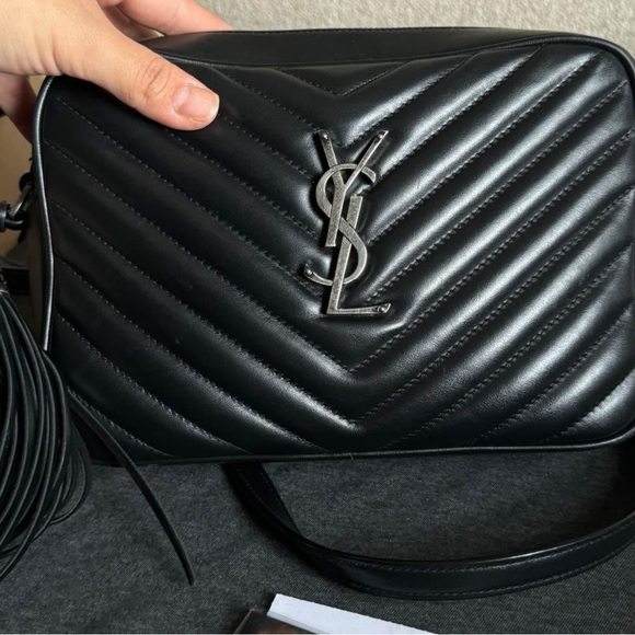 Authentic YSL Saint Laurent Camera Bag - Picture 3 of 9